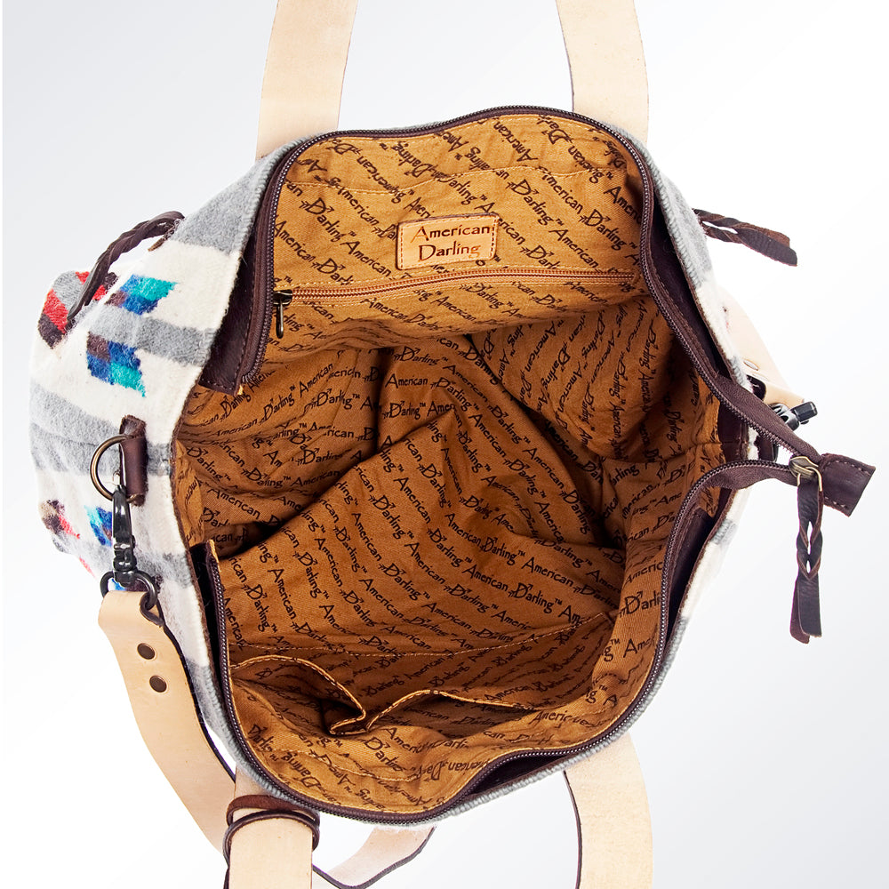 LC-ADBG573 Southwestern Wool Tote with Geometric Diamond Pattern Natural Leather Straps & Tassel