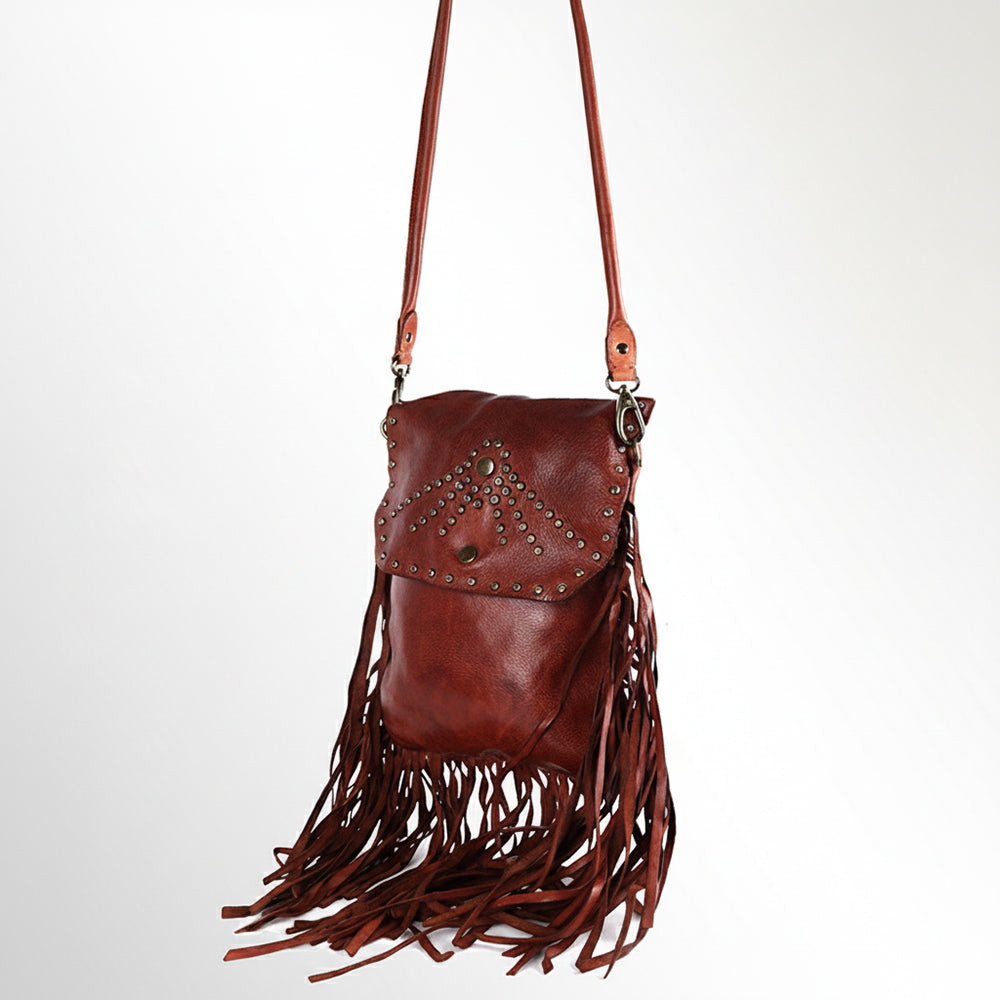 SWC150 Rivet Leather Messenger Bag