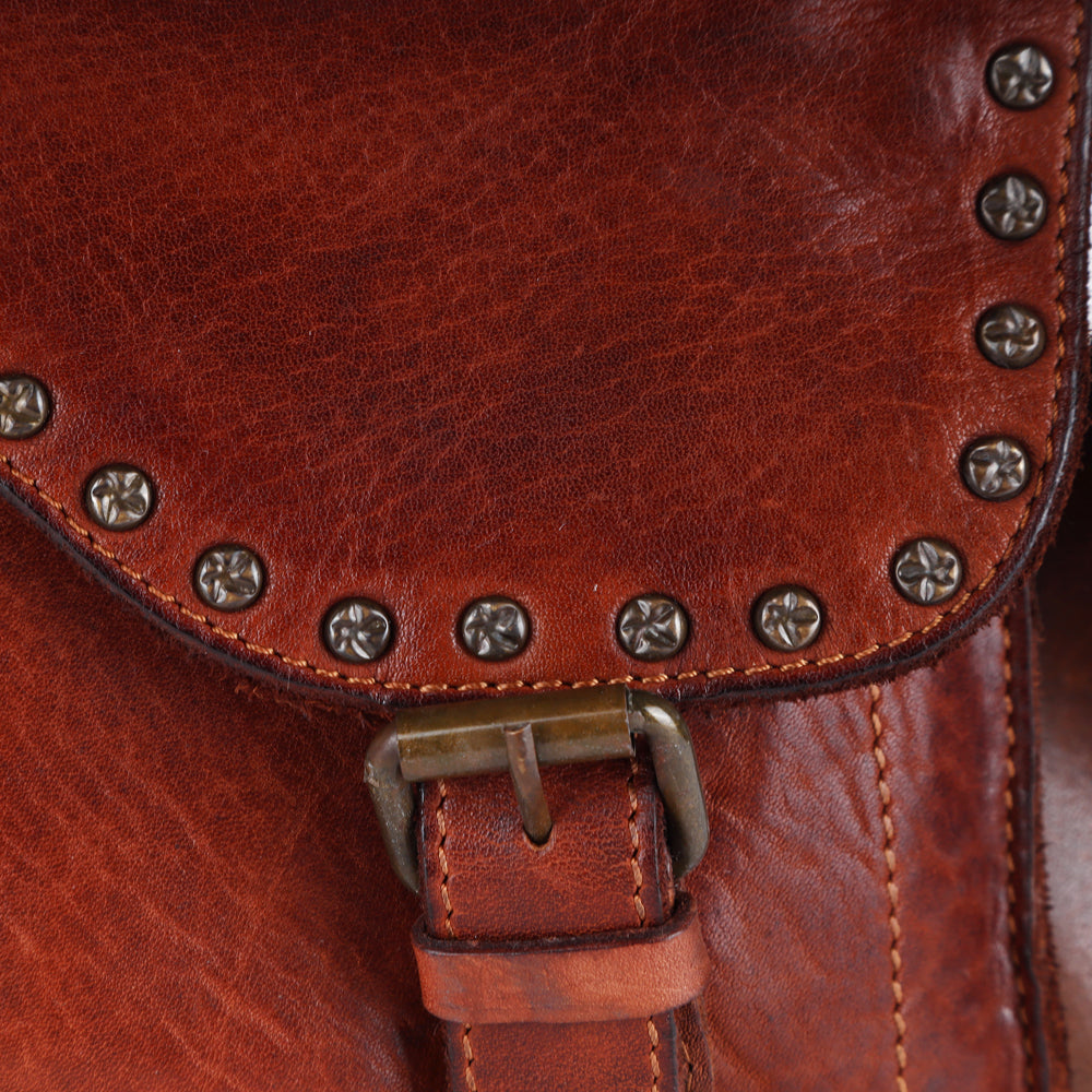SWC198 Valmonte - Riveted Messenger Bag
