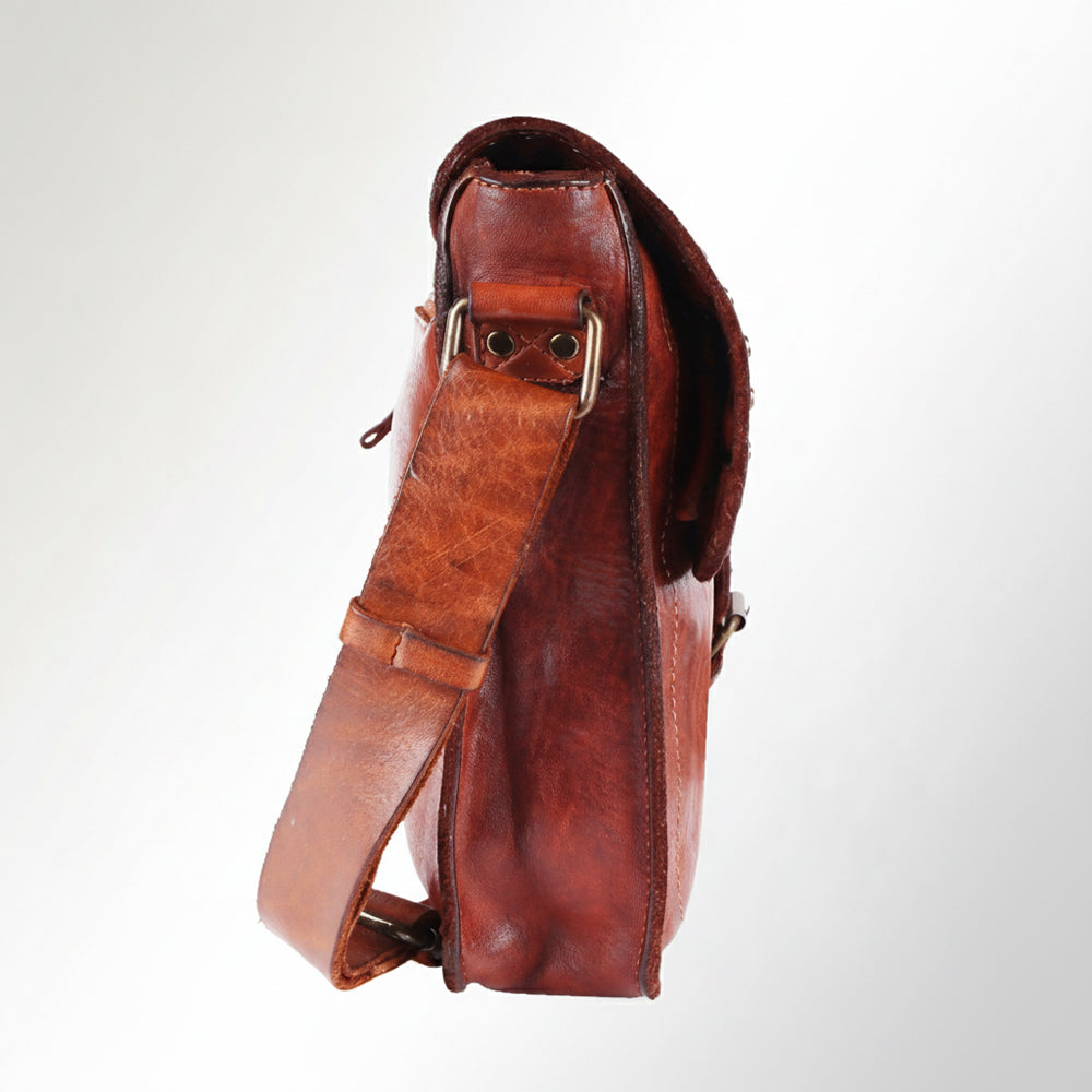 SWC198 Valmonte - Riveted Messenger Bag