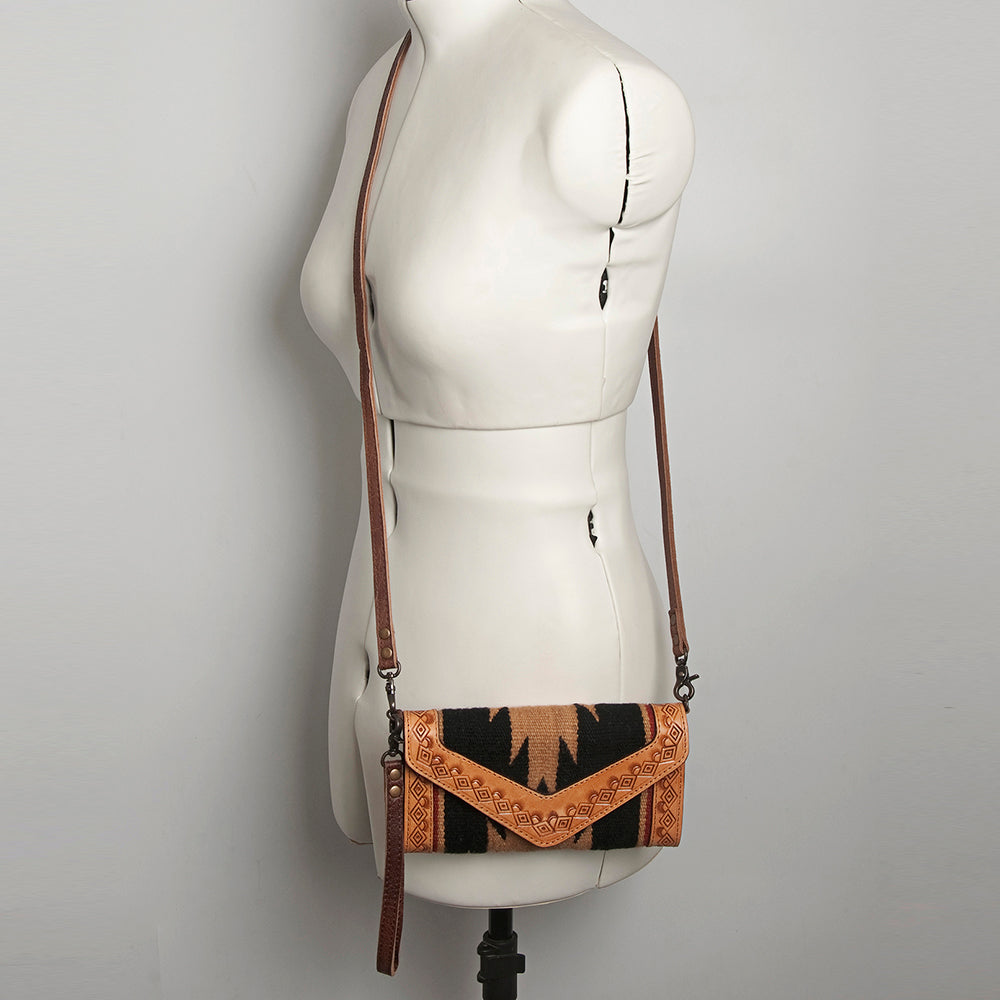 ADBG906 American Darling Handcrafted Hand Tooled Leather Saddle Blanket Envelope