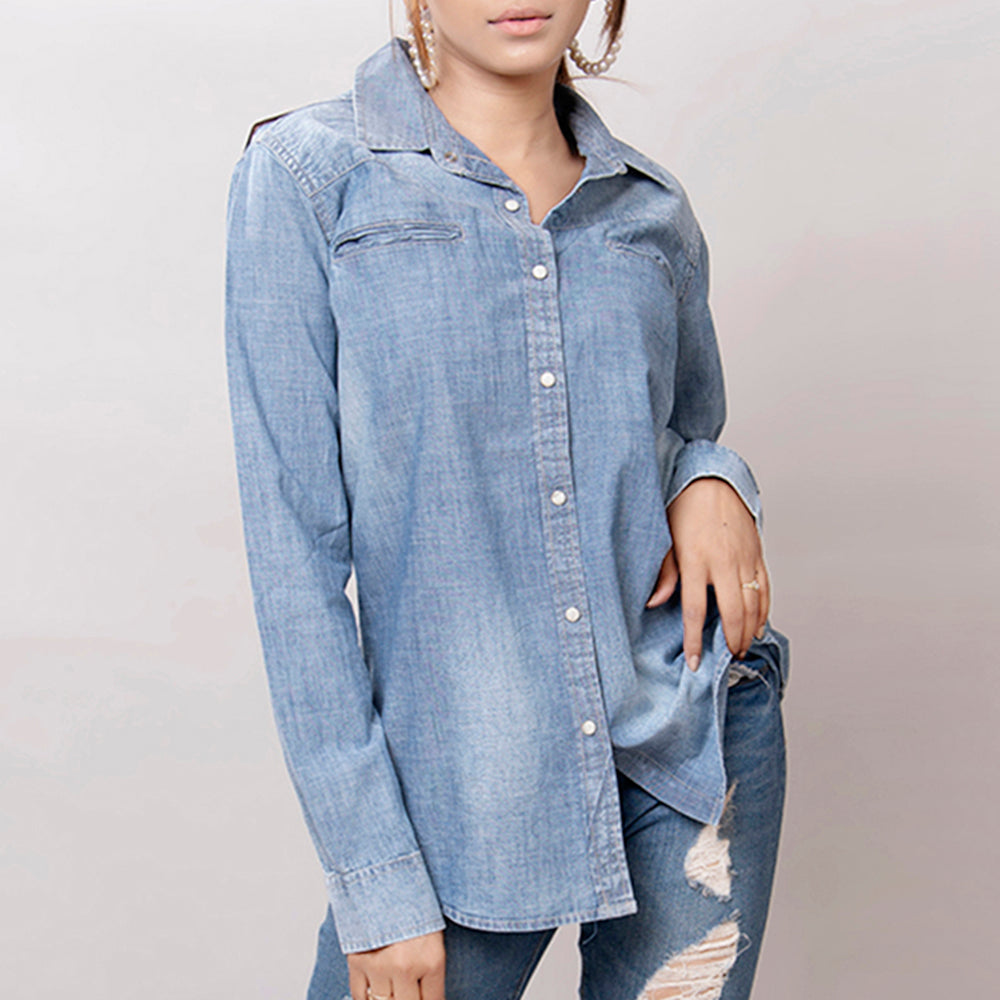 LC-ADSH017 Light Chambray Western Shirt with Tooled Leather Yoke & Turquoise Concho   Women s