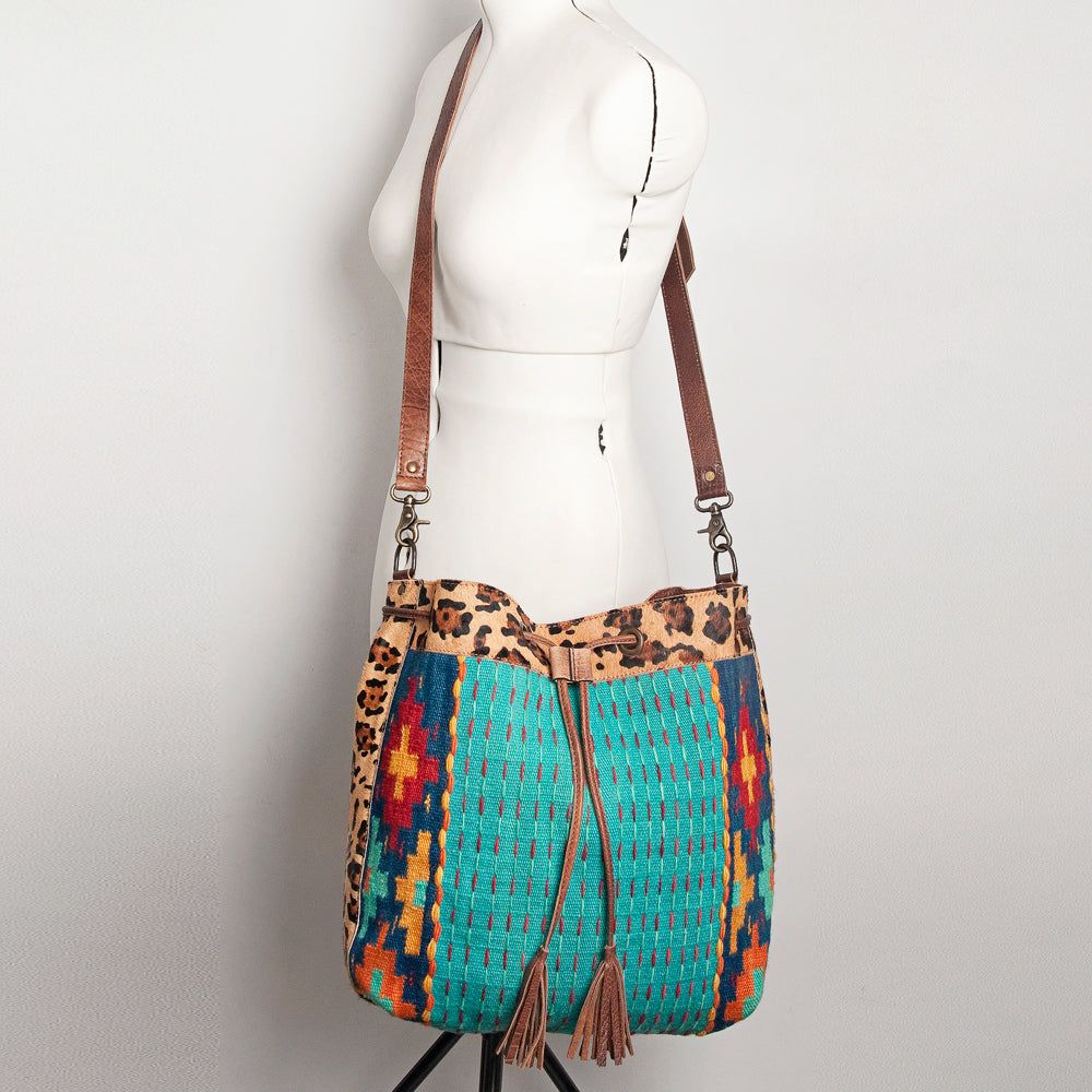 LC-ADBG574 Southwestern Wool Bucket Bag Drawstring Tote with Leather Strap