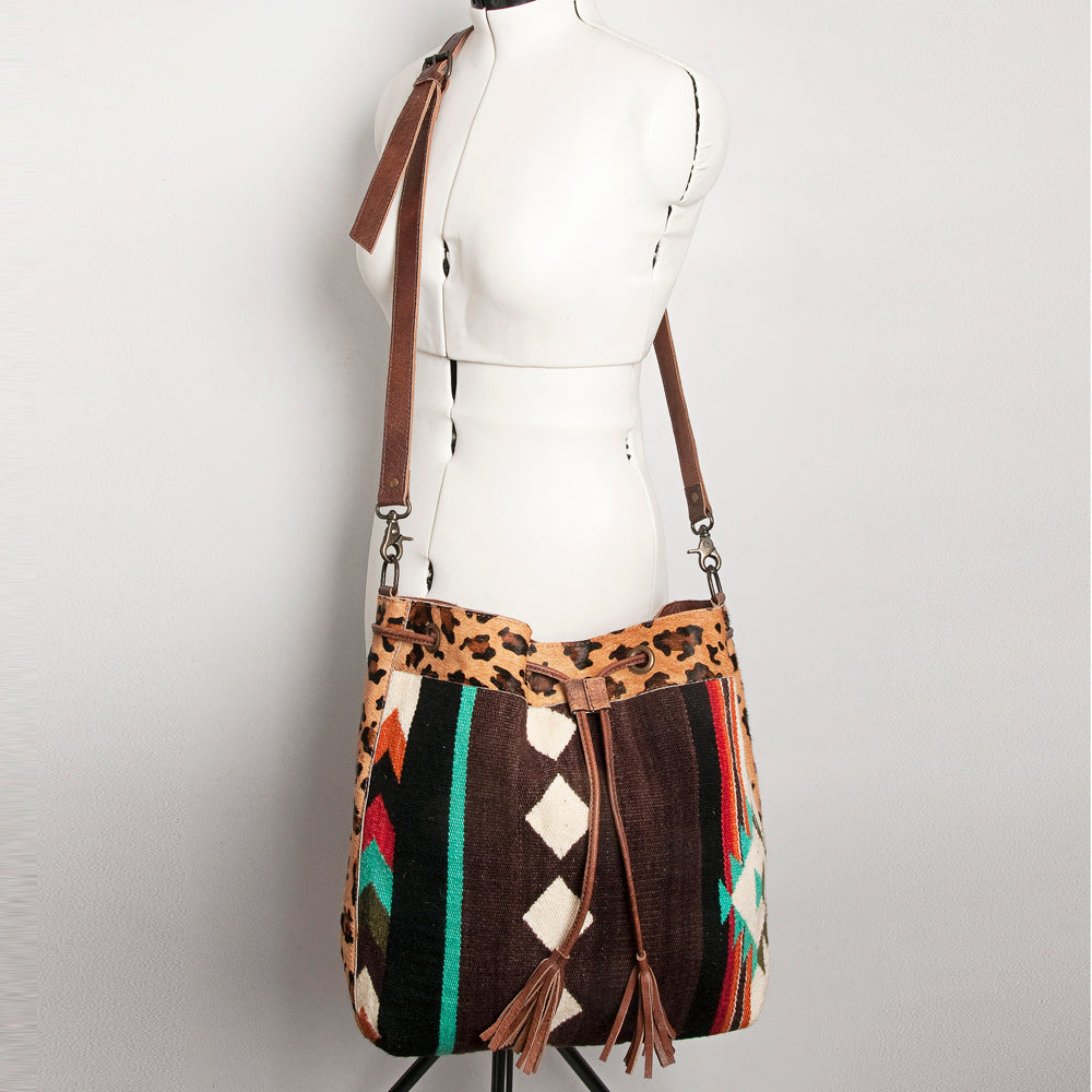LC-ADBG574 Southwestern Wool Bucket Bag Drawstring Tote with Leather Strap