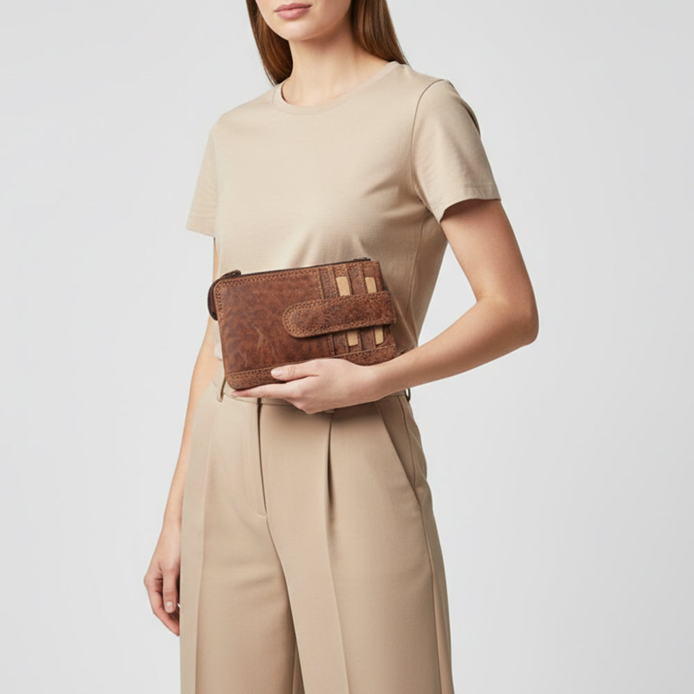 SWC456 Ventana - Handcrafted Vertical Card-Holder