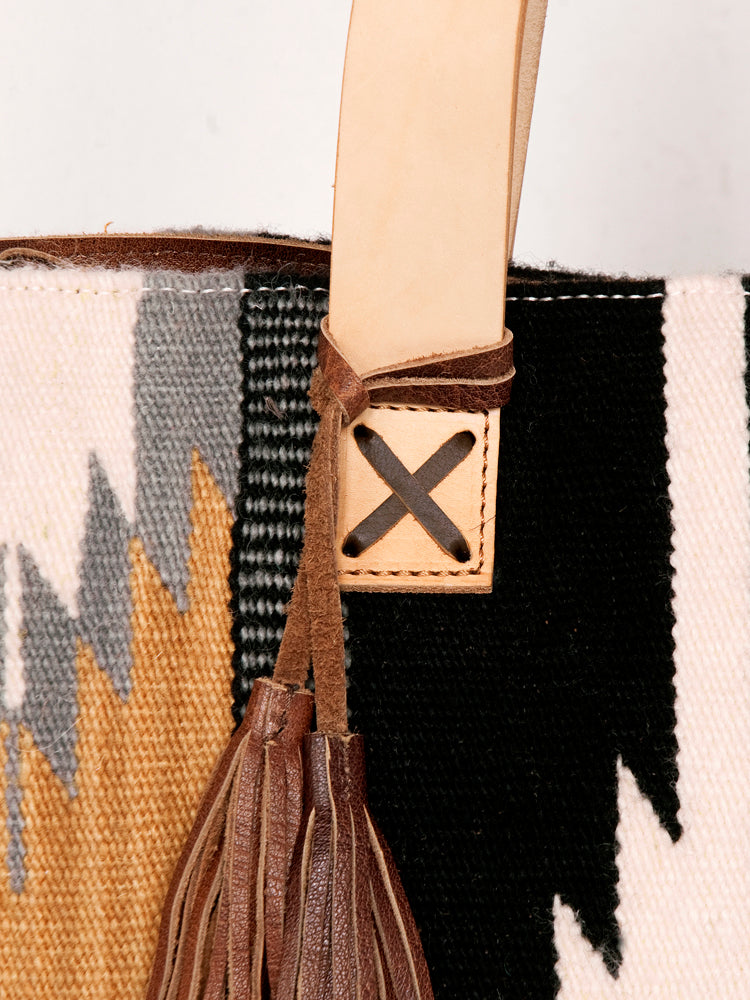 ADBG575 American Darling Western Woven Saddle Blanket & Tooled Leather Fringe Bag
