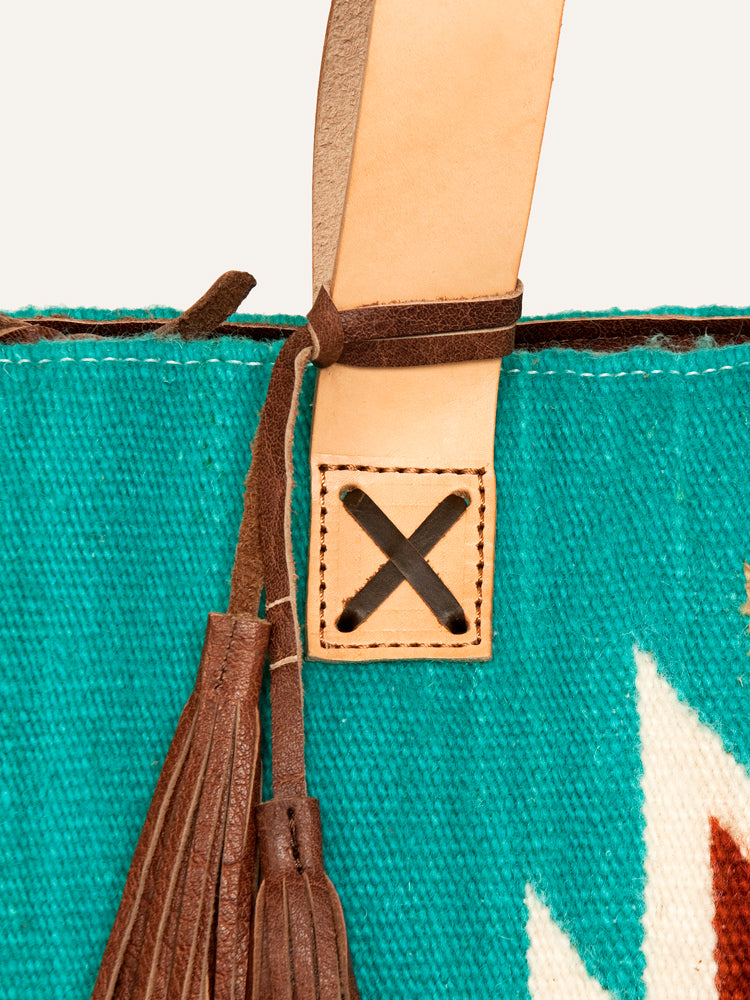 LC-ADBG575D Southwestern Wool Tote with Natural Leather Straps Handwoven Tribal Pattern & Tassel