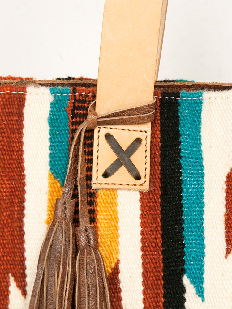 LC-ADBG575D Southwestern Wool Tote with Natural Leather Straps Handwoven Tribal Pattern & Tassel