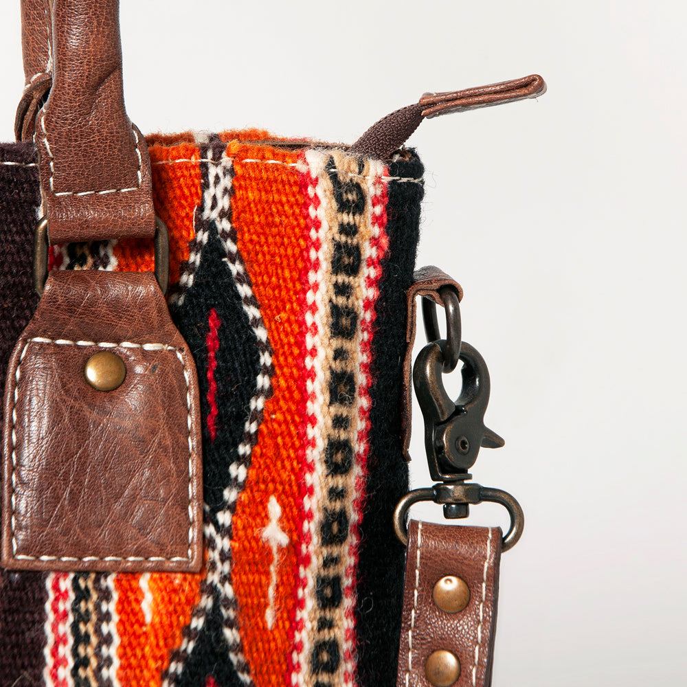 ADBG1003 American Darling Handwoven Saddle Blanket Western Tote Bag Genuine Leather Straps