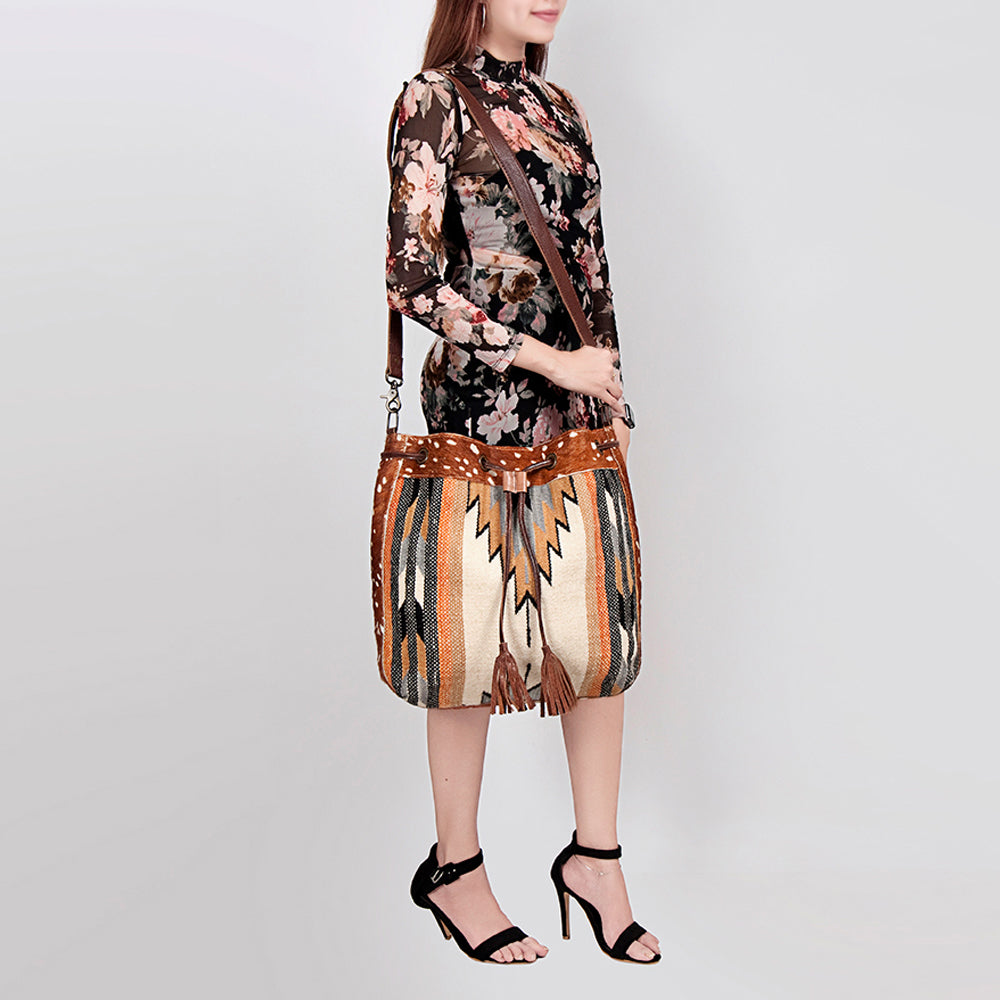 LC-ADBG574 Southwestern Wool Bucket Bag Drawstring Tote with Leather Strap