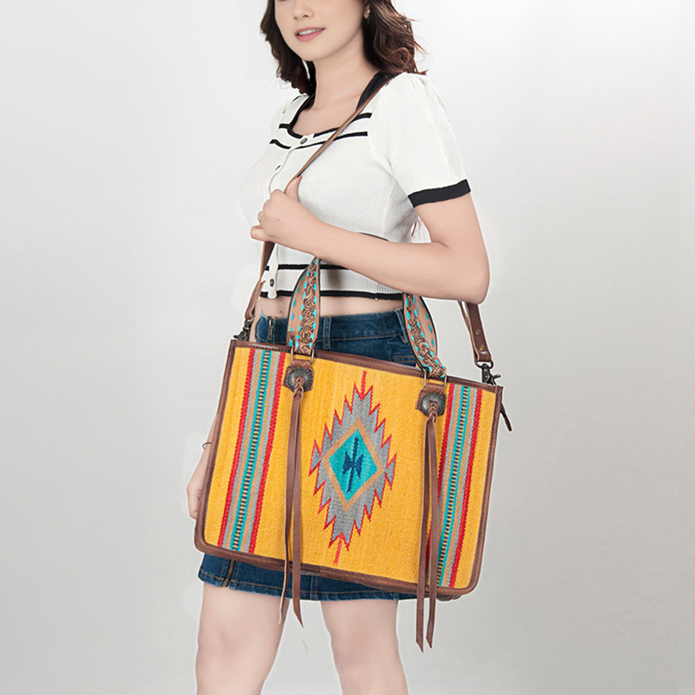 ADBG1033 American Darling Handwoven Saddle Blanket Tote Bag - Western Genuine Leather Purse