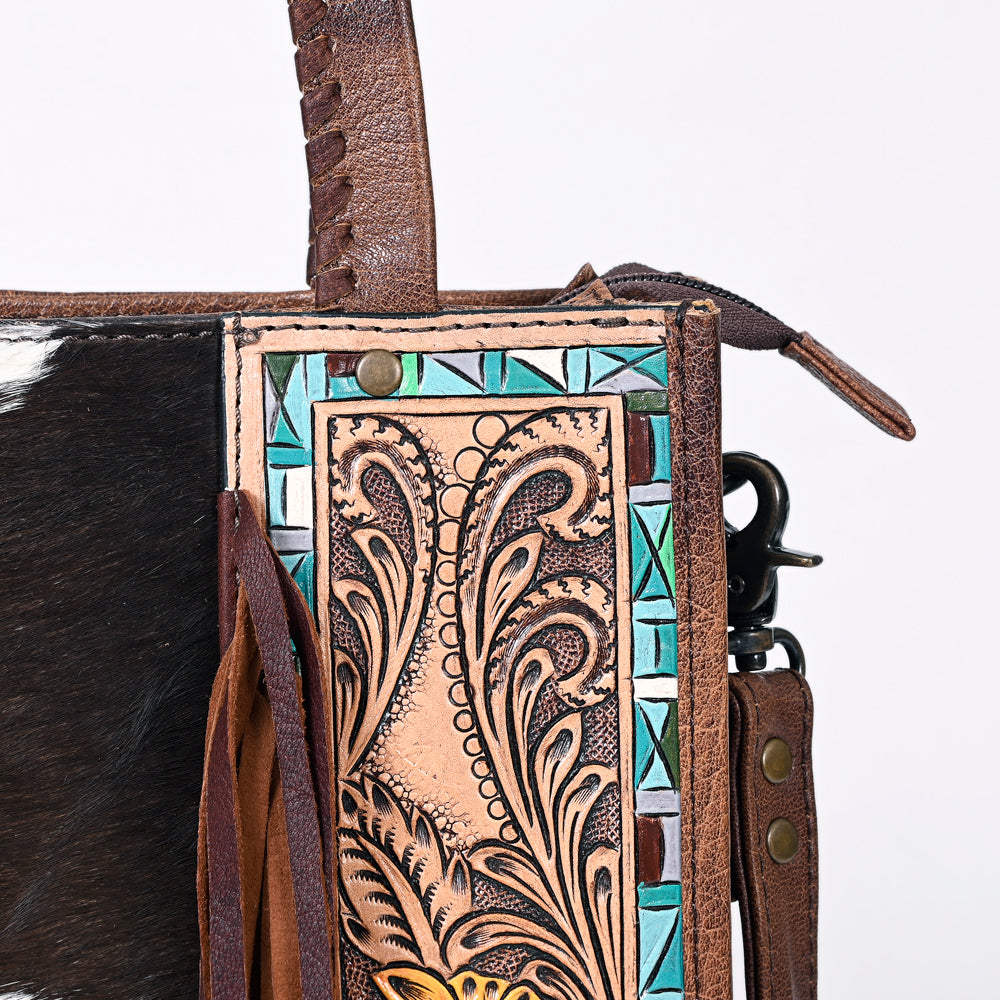 ADBG1086 American Darling Hair-on Cowhide Tote Bag with Hand-Tooled Leather and Fringes
