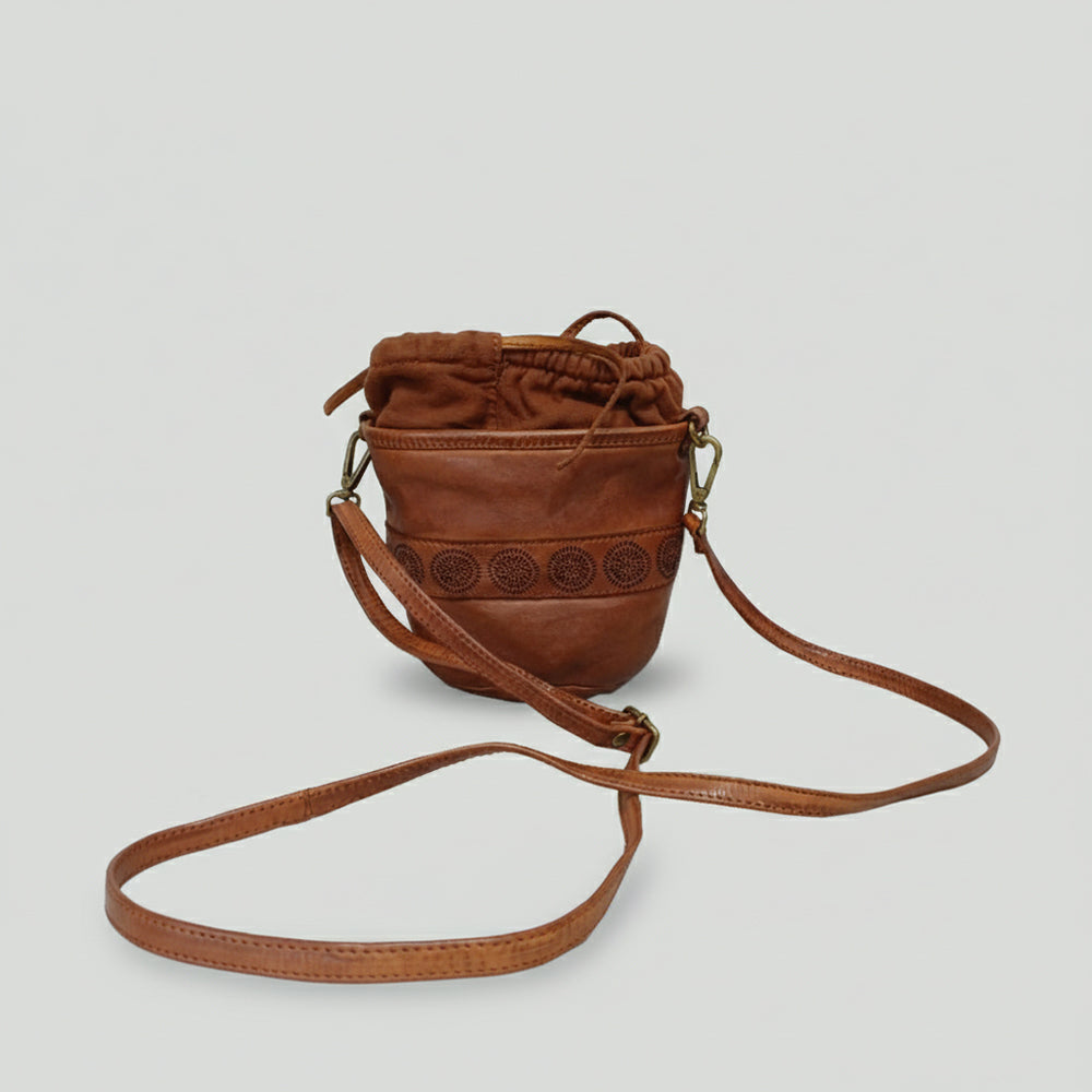 SWL126 Arvento - Leather Drawstring Bucket Bag