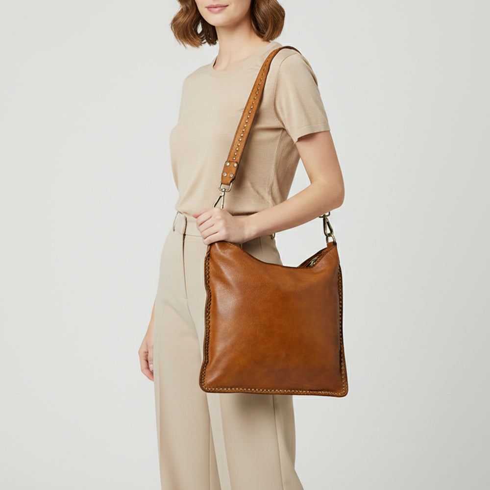 SWL133 Rivella - Luxury Riveted Shoulder Bag