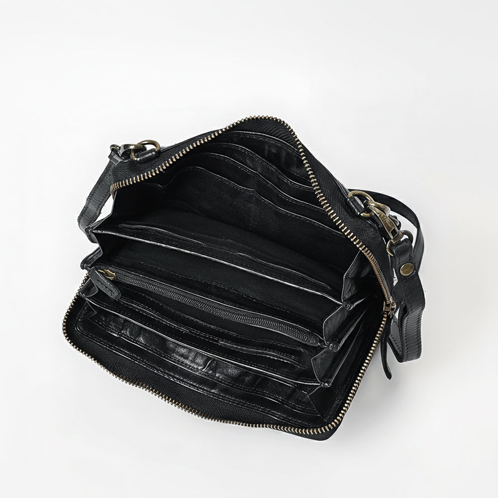 SWC212 Cuorina - Luxury Leather Riveted Wallet