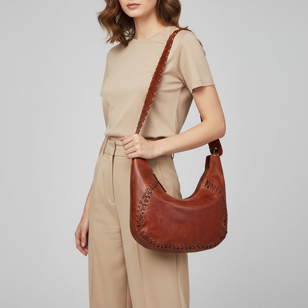SWL147 Castora - Leather Essential Hobo