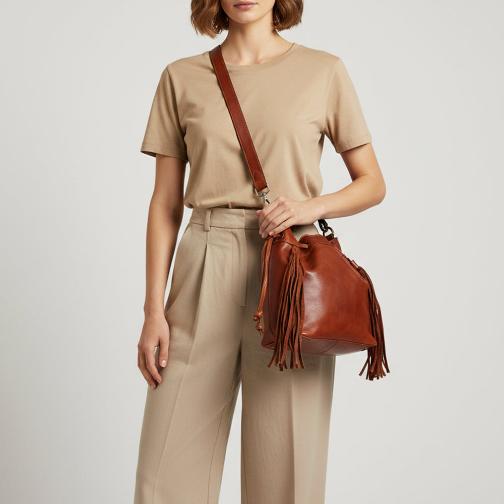 SWL148 Mandello - Leather Fringe Bucket