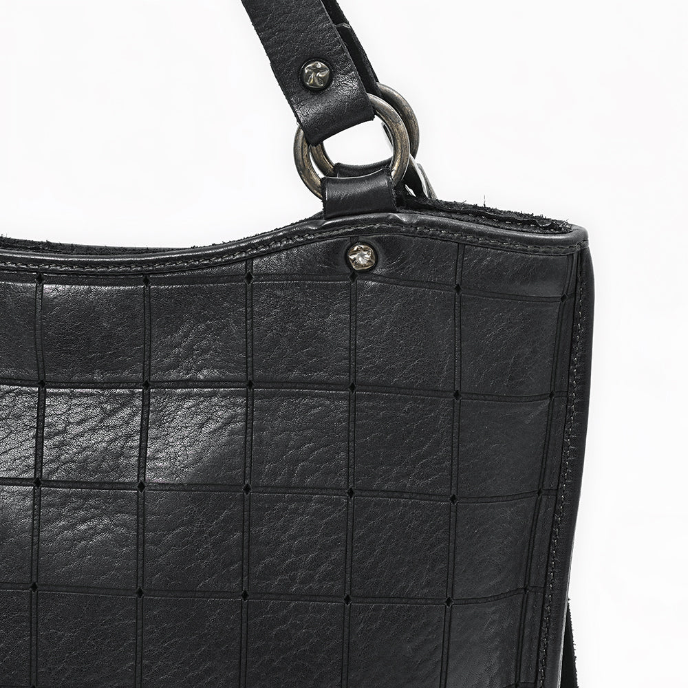 SWC476 Montina - Leather Grid-Stitched Tote